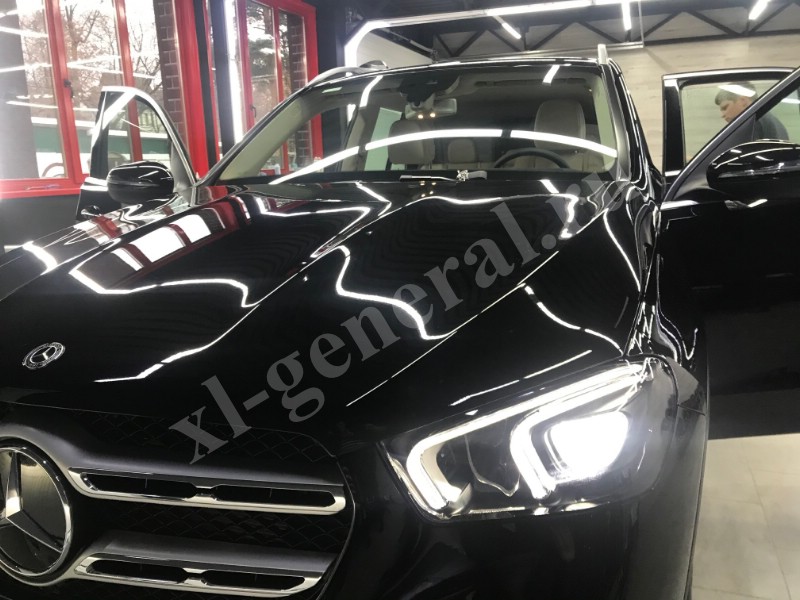 Установка автостекла Mercedes-Benz GLC 2019-