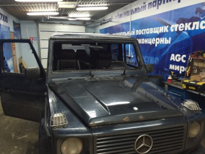 Установка лобового стекла MERCEDES G (W463) GELANDEWAGEN -