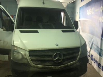 Установка лобового стекла Mercedes SPRINTER VOLKSWAGEN CRAFTER VAN 2006-