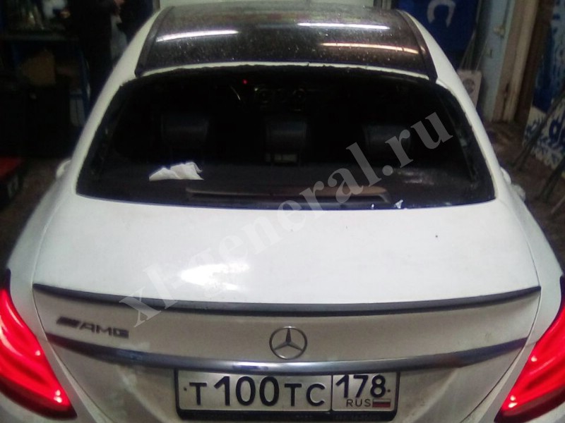 Установка автостекла Mercedes W205 Sed 2014-