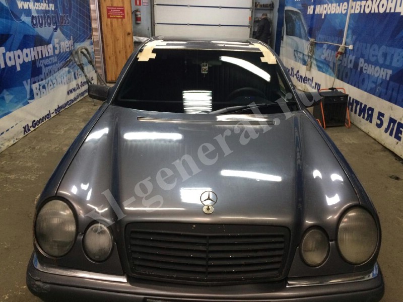 Лобовое стекло Mercedes W210, E Class 200-430 1995-2003