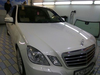 Установка автостекла MERCEDES E-CLASS W212 4D SED 2009-2016