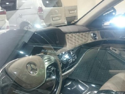 Установка лобового стекла Mercedes W222 (S-Class) 4D SED 2013-