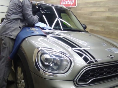 Ремонт скола лобового стекла Mini Cooper -