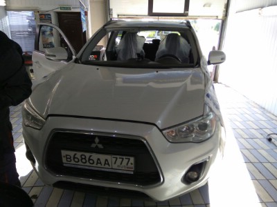 Установка лобового стекла Mitsubishi ASX 5D 2010-