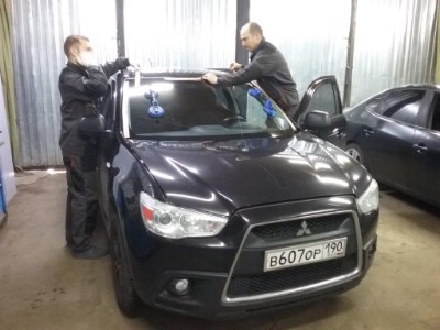 Установка лобового стекла MITSUBISHI ASX 5D -