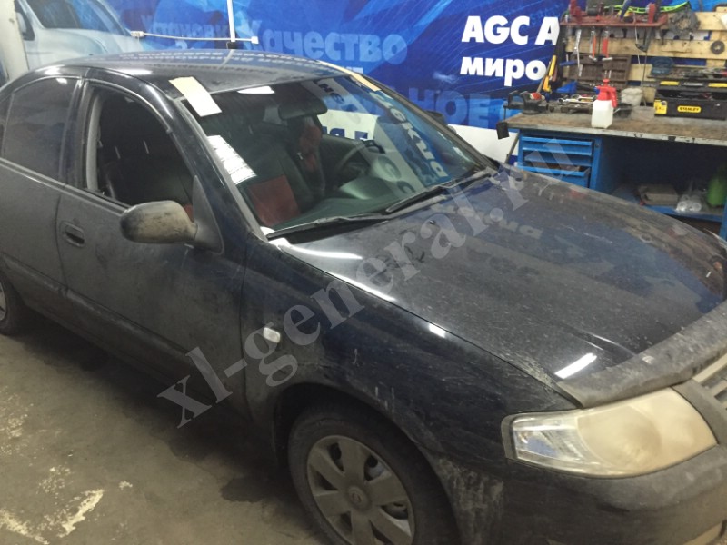 Установка автостекла Nissan ALMERA (N16E) 35D HB 2000