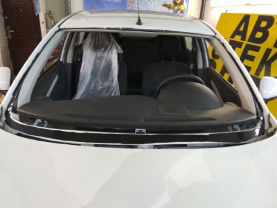 Установка лобового стекла Nissan Almera NEW 2012-