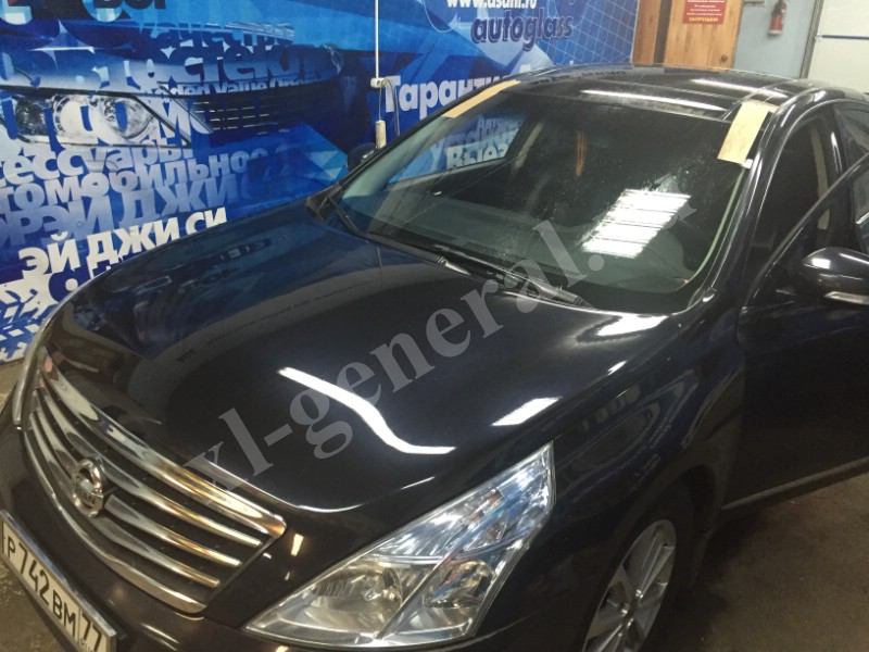 Установка автостекла Nissan TEANA II 4D SED 2008-2014