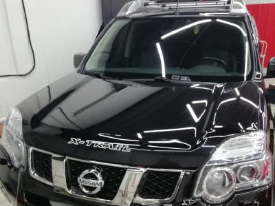 Установка лобового стекла Nissan X-Trail T31 2010-2014