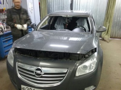 Установка лобового стекла Opel Insignia 2008-