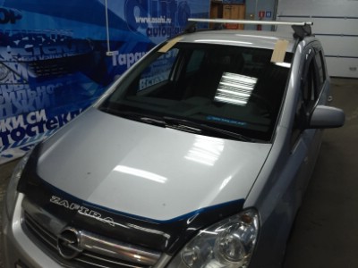 Установка лобового стекла OPEL ZAFIRA B 2005-2011