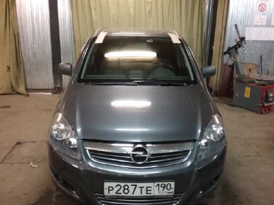 Установка лобового стекла OPEL ZAFIRA B 2005-2011