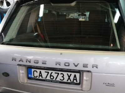 Установка заднего стекла Range Rover 2002-2012