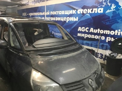 Установка лобового стекла Renault Espace IY Mini Van 2002-2014