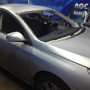 Установка автостекла Renault Latitude