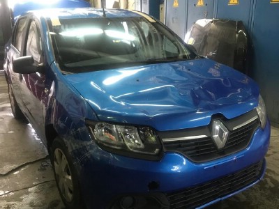 Установка автостекла на Renault Sandero Logan 4D, 5D 2014-