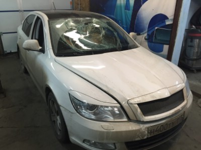 Установка лобового стекла Scoda Octavia A5 2009-