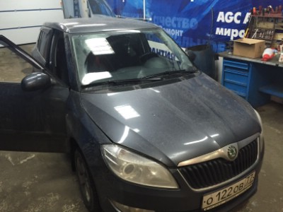 Установка лобового стекла SKODA FABIA 5D HB,унив ROOMSTER MPV, PRAKTIK MPV 2006-