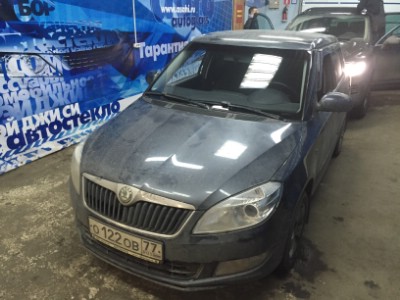 Установка лобового стекла SKODA FABIA 5D HB,унив ROOMSTER MPV, PRAKTIK MPV 2006-