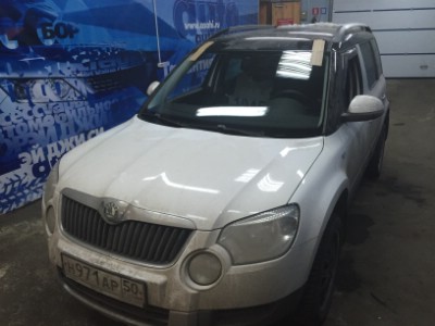 Установка лобового стекла SKODA YETI RANGER 5D 2009-2013