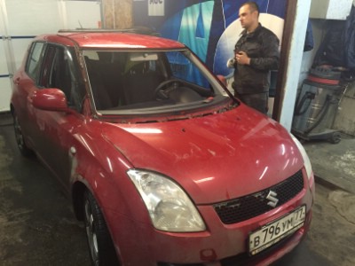 Установка лобового стекла Suzuki SWIFT 2005-2010