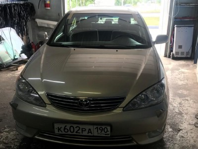 Установка лобового стекла Toyota Camry 4D SED (V30) 2001-2005