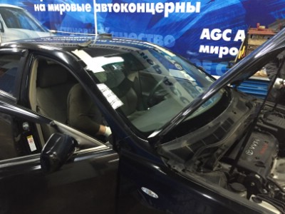 Установка лобового стекла TOYOTA CAMRY V40 2006-2011