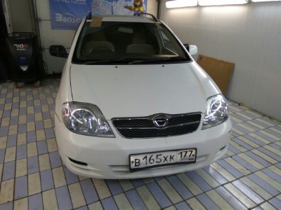 Установка автостекла Toyota Corolla RUNX 2000-2006