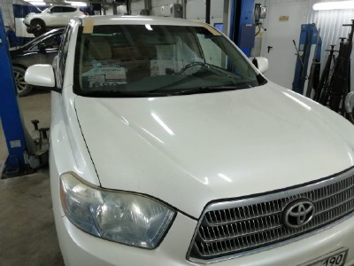 Установка автостекла Toyota Highlander Kluger GSU40 2008-