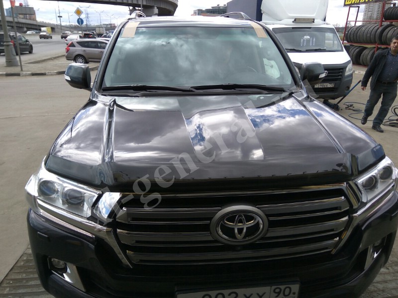 Лобовое стекло Toyota Landcruiser 200 V8 (5D) 2015-