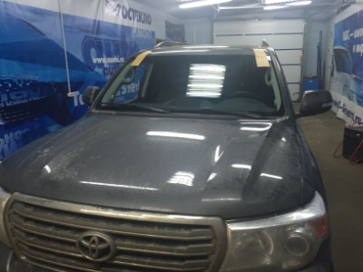 Установка автостекла Toyota LANDCRUISER HDJ100 (5D) 1998-2007