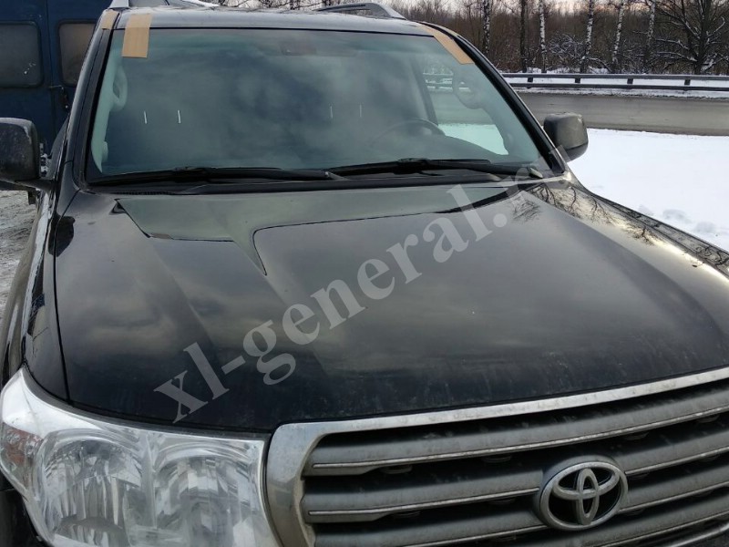 Лобовое стекло Toyota Landcruiser (J200) V8 2008-