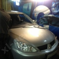 Установка автостекла Mitsubishi Lancer 9 СД+УН 2003-2007