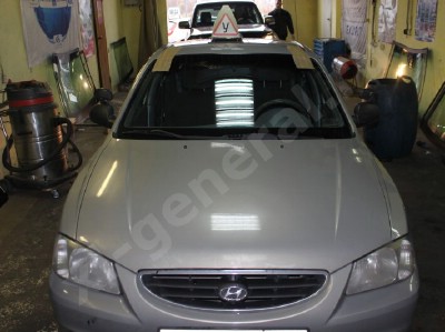 Установка автостекла на Hyundai Accent c 2000