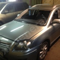 Установка автостекла на Toyota Avensis 2006-2008