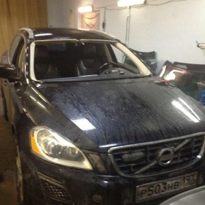 Установка автостекла Volvo XC60