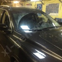 Установка автостекла Volvo XC90 2002