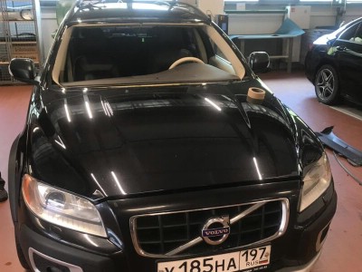 Установка лобового стекла Volvo XC70 2007-