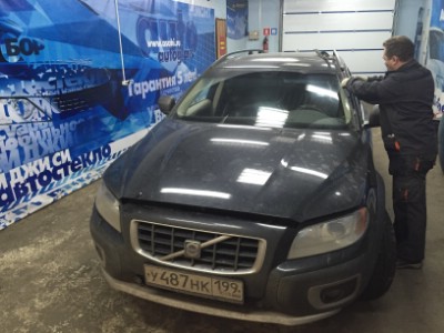 Установка лобового стекла VOLVO XC70 2007-