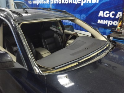 Установка лобового стекла VOLVO XC70 2007-