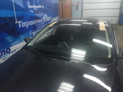 Установка лобового стекла Volkswagen Passat CC 4D 2012-