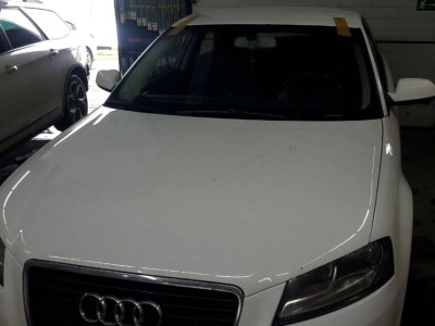 Установка автостекла Audi A3 2003-2013