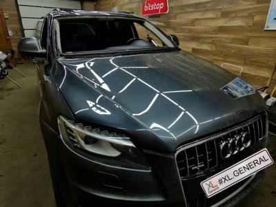 Установка лобового стекла Audi Q7 2006-2015