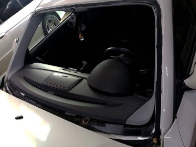 Установка лобового стекла BMW 1 2004-2011