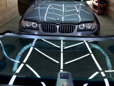 Установка лобового стекла BMW E83 -