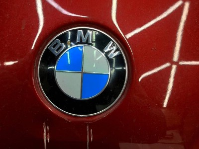 Установка лобового стекла BMW X1 E84 -
