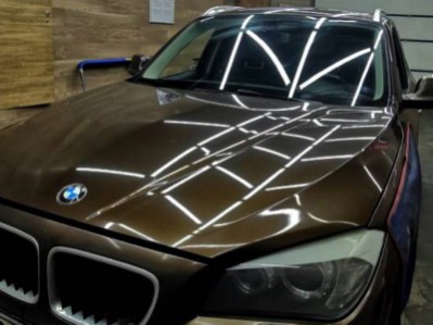 Установка лобового стекла BMW X1 E87 2009-2015