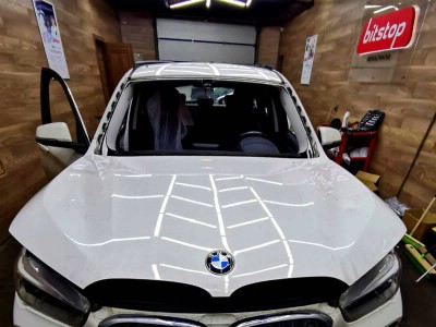 Установка лобового стекла BMW X1 F48 2015-