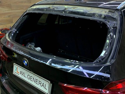 Установка лобового стекла BMW X3 G01 2017-2021
